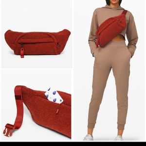 Lululemon Sherpa Belt Bag